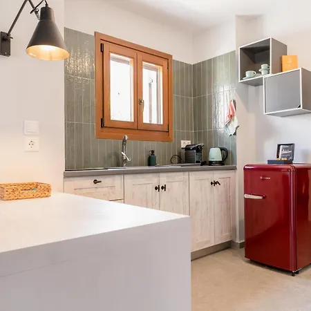 Pera - Pera Ex Maistros 公寓 *